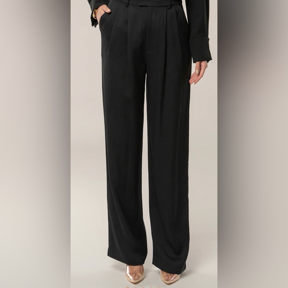 JLUXLABEL Pleated Linen-Blend Trousers
